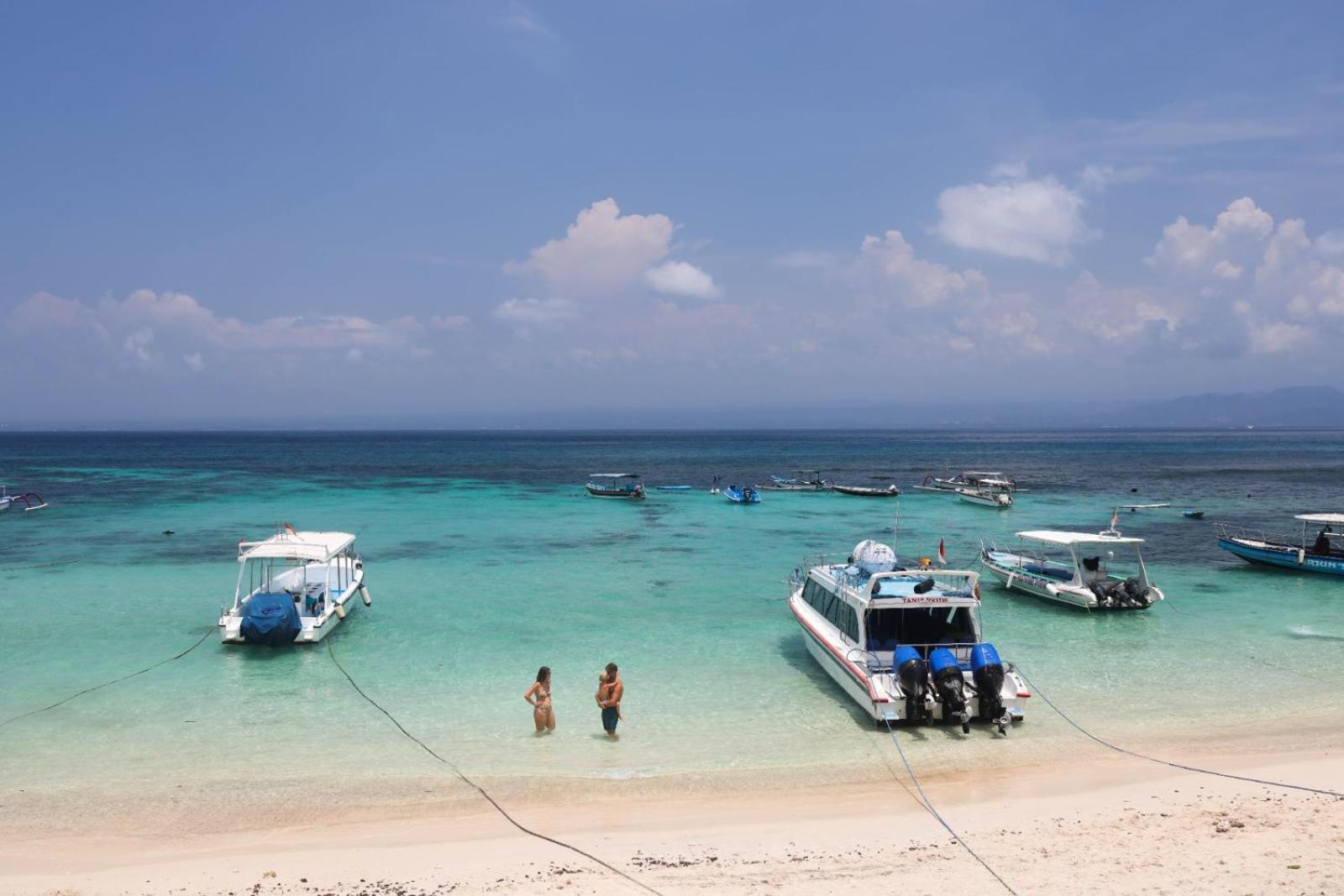 Castaway Island Hostel Нуса-Лембонган Екстер'єр фото